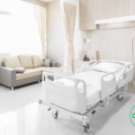 Hospital room with warm design